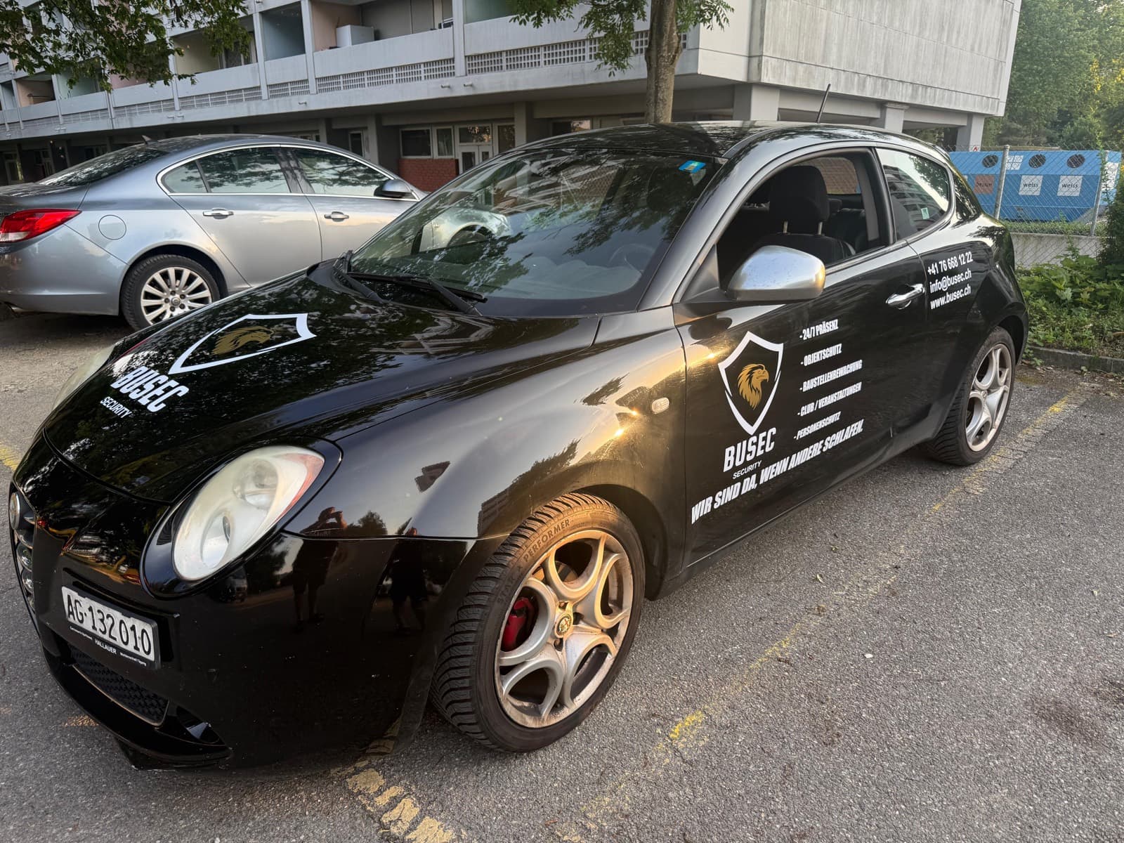 Fahrzeugbeschriftung BUSEC Security