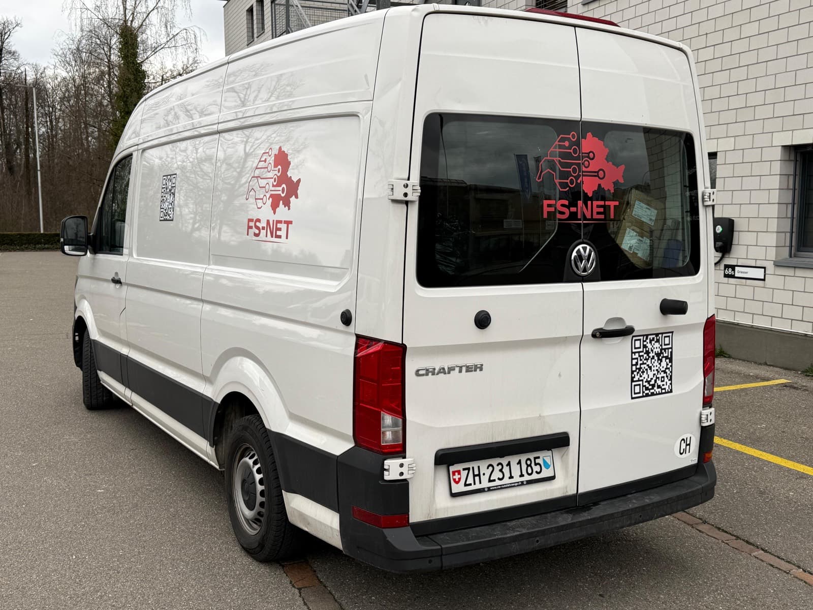 Transporter, Heck und Seite, rote Folie