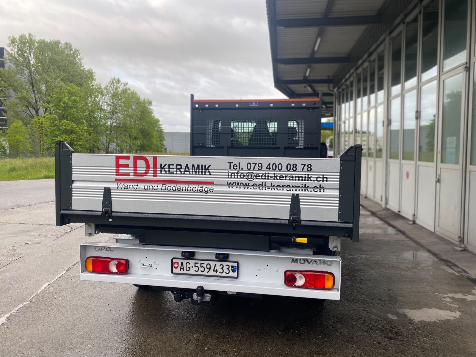 Pritschenwagen mit Beschriftung, EDI Keramik